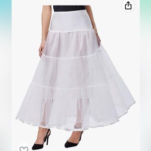 White floor length crinoline petticoat underskirt